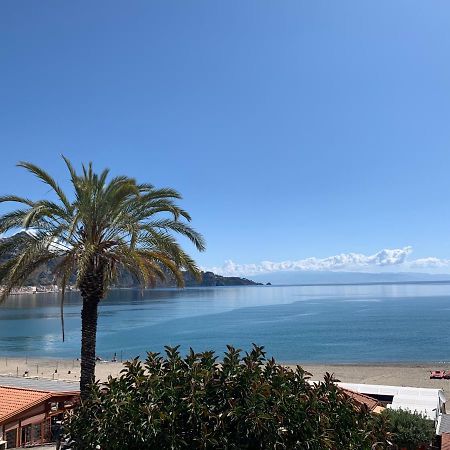 Appartamento Taormina Giardini-Naxos Exterior foto