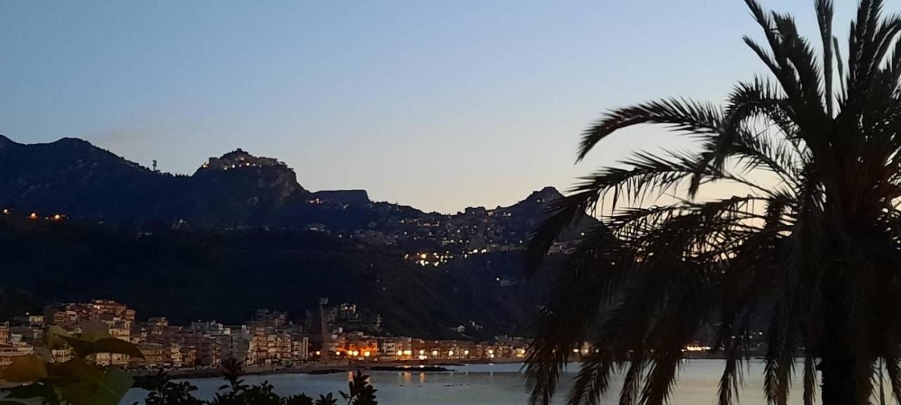 Appartamento Taormina Giardini-Naxos Exterior foto
